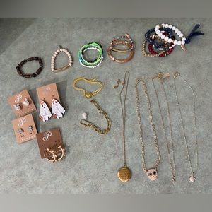 Plunder Jewelry Bundle (Necklaces, Bracelets, and Earrings)